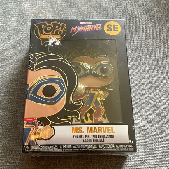 Funko Pop! Pin Marvel Studios - Ms. Marvel Large Enamel Pin Special Edition SE - Picture 1 of 4